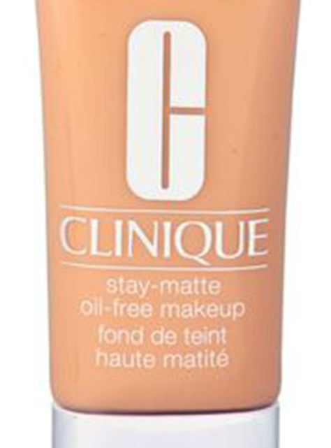 Base Clinique de Maquillaje Stay Matte Oil Free-1