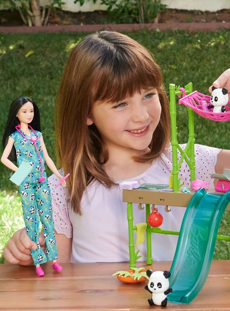 Muñeca Profesiones Set de Juego Cuidadora de Pandas-3