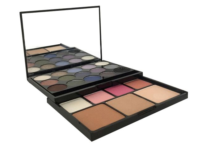 Set Petrizzio de Maquillaje Be Unique 18-0