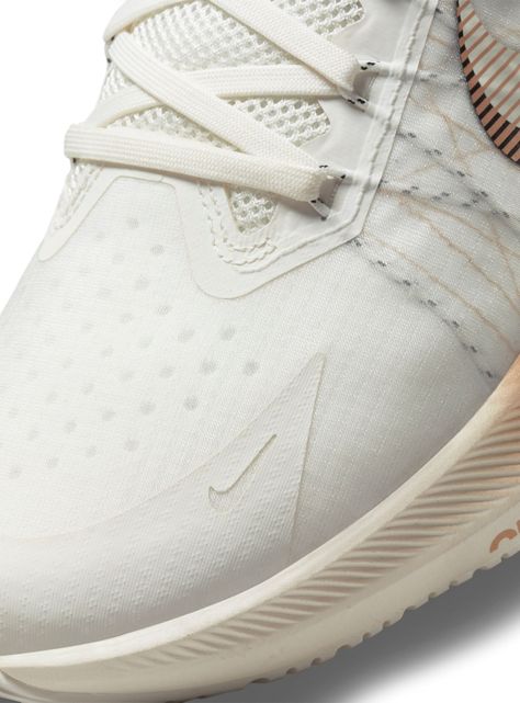 Zapatilla Running Blanca Winflo 8 Premium Mujer-3