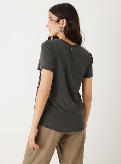 Polera con Proceso de Teñido y Lentejuelas Bordadas-1