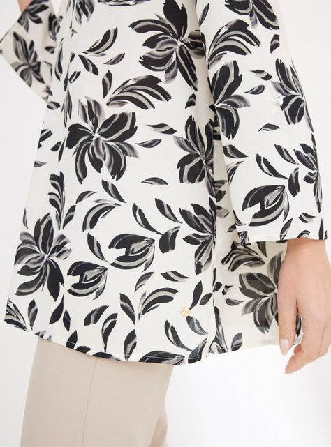 Blusa Estampada Escote V Calce Suelto-3