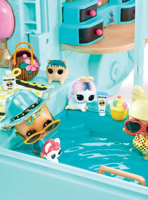 L.O.L. Surprise Glam N' Go Camper-5
