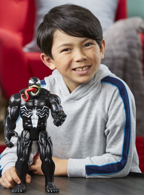 Figura de Acción Spiderman Titan Hero Series Venom-4