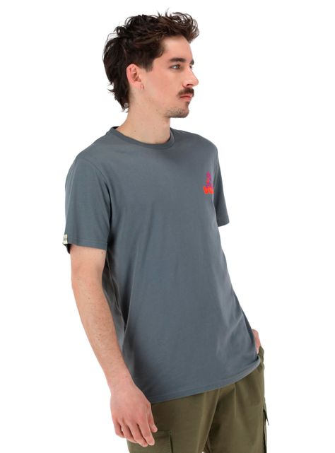 Polera Grabado en el Pecho-0