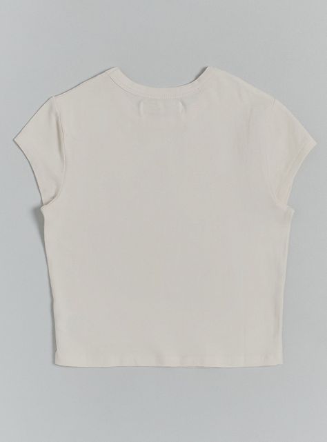 Polera Diseño Bordado con Hoyos en el Pecho-3
