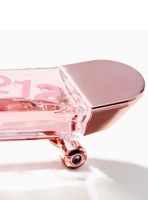 Perfume 212 Heroes For Her EDP 30 ml-4