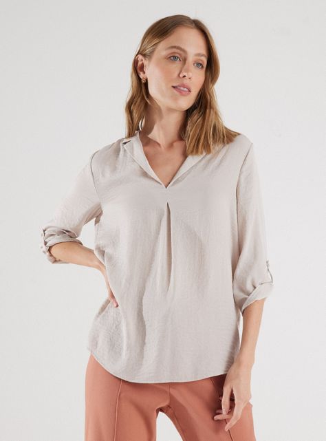 Blusa Satinada Con Pinza En Escote-0