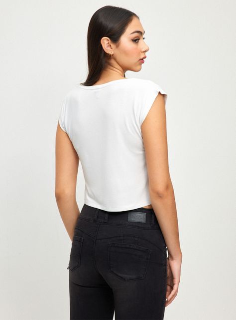 Polera Crop con Aplicaciones-1