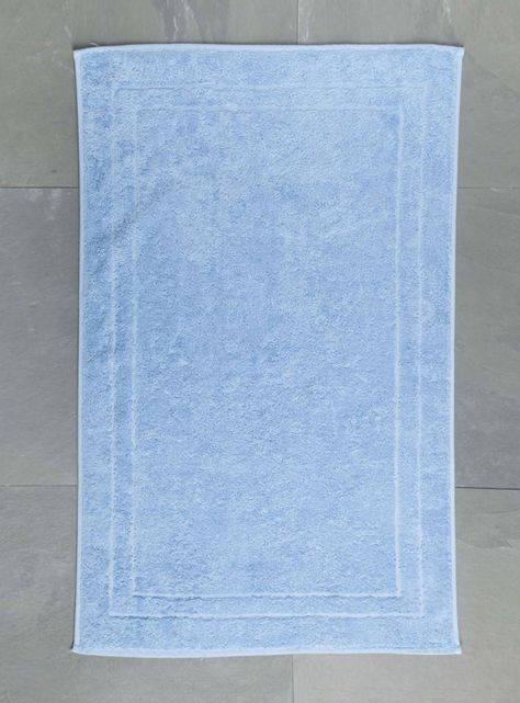 Toalla Lourdes de Piso 50 x 80 cm Celeste 700 grs.-0