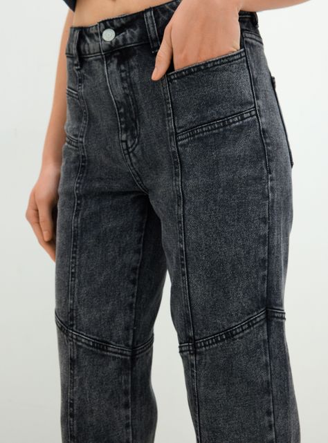 Jeans Mom Cortes delantero-2