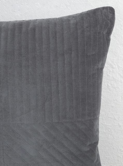 Cojín Velvet Stitch 45x45 cm-2