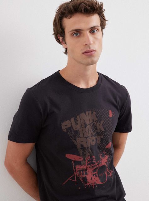 Polera Diseño Rock-2