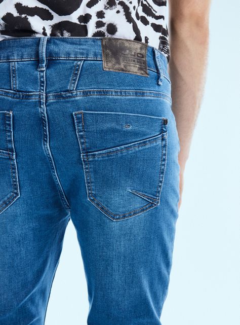 Jeans Tapered Cortes Roturas-3