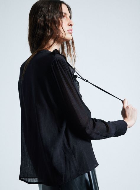 Blusa Mangas Abullonadas con Escote y Vuelos-3