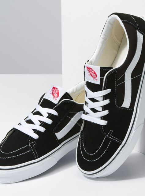 Zapatilla Urbana UA SK8-Low Unisex-2