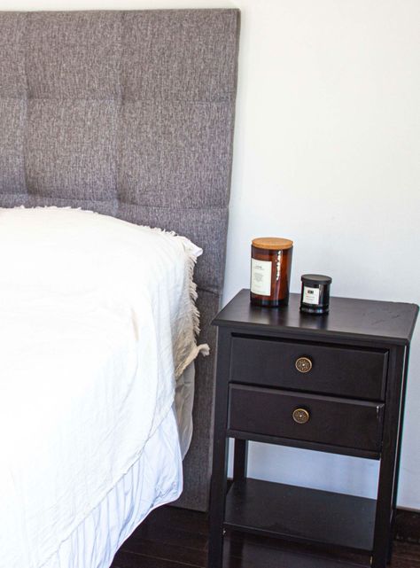 Cama Europea Titanium New Súper King + Respaldo con Velador-5