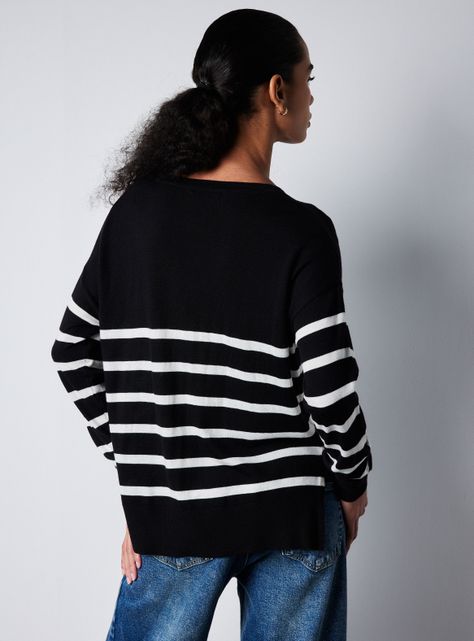 Sweater Cuello V Aberturas Laterales-1