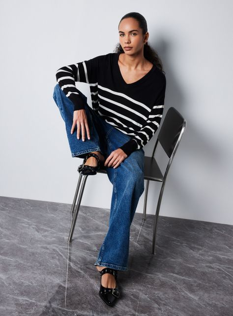 Sweater Cuello V Aberturas Laterales-4