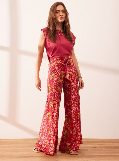 Pantalón Cortes con Estampado-4