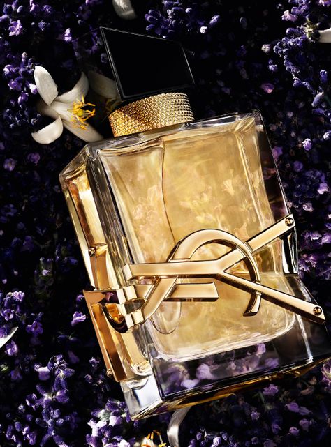 Set Perfume Libre EDP Mujer 50 ml + Crema Corporal 50ml + mini Máscara de Pestañas Volume Effet Faux Cils + Pouch Yves Saint Laurent-3