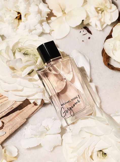Set Perfume Gorgeous EDP Mujer 100 ml + Body Lotion 100 ml + Shower Gel 100 ml y Travel Spray EDP 10 ml Michael Kors-2