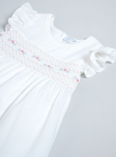 Vestido Clásico con Panal Bordado-2