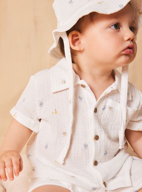 Conjunto Estampado de Camisa, Short y Gorro-1