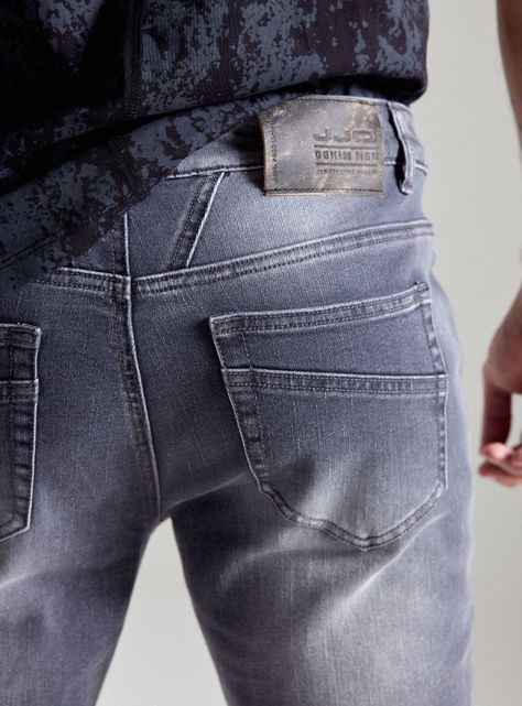Jeans Cortes en Bolsillos-3