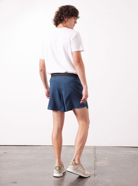 Short Tela Respirable Detalles Reflectantes-5