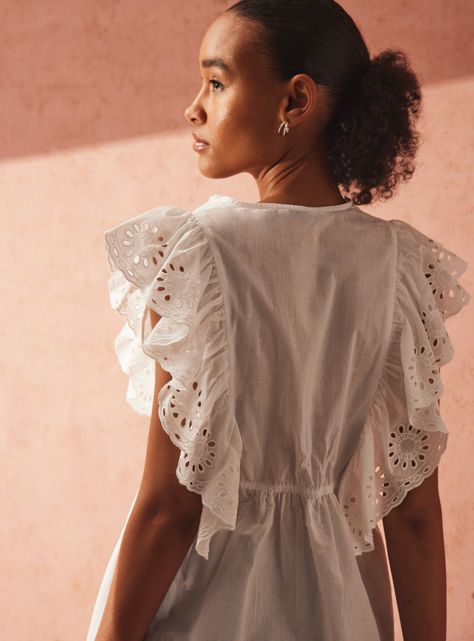 Blusa con Vuelo Bordado-3