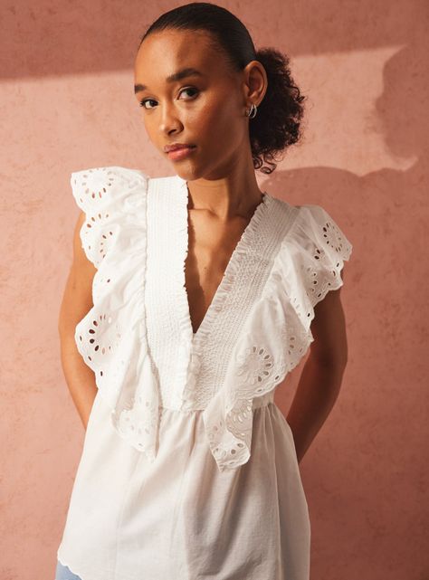 Blusa con Vuelo Bordado-2