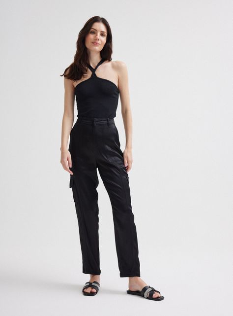 Pantalón Cargo Efecto Satinado-4