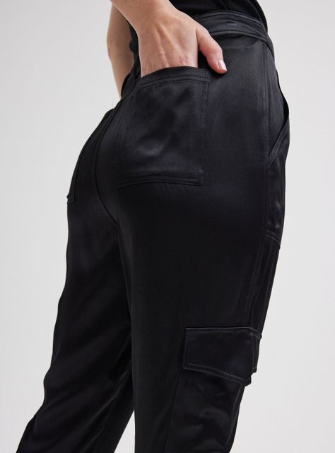 Pantalón Cargo Efecto Satinado-3