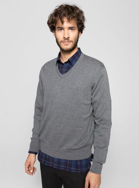 Sweater Básico Liso Cuello V-0