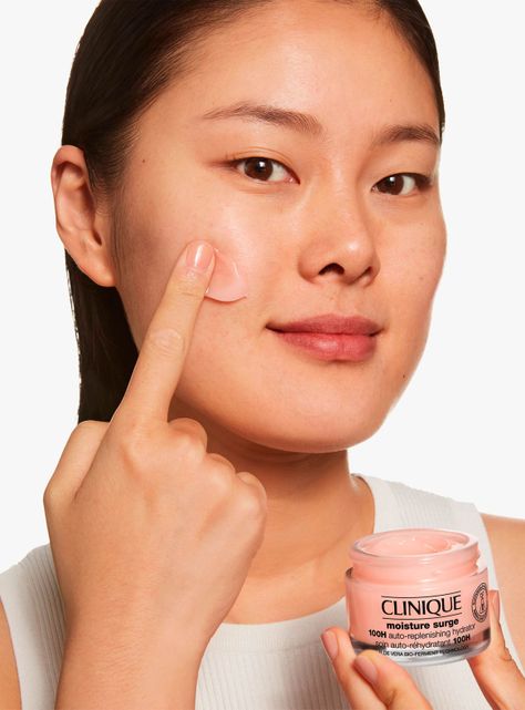 Crema Clinique Hidratante en Gel Moisture Surge 100 Hour Edición Especial 75 ml-2