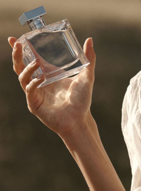 Set Perfume Mujer Romance EDP 100ml + Crema Corporal 75ml + Gel de Ducha 75ml + Body Mist 150ml-2