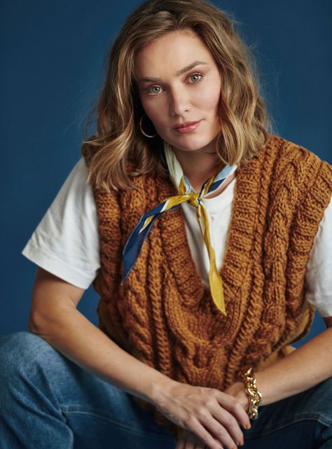 Sweater Cuello V Trenzado con Lana Hecho a Mano-0