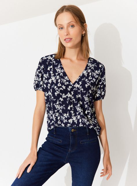Polera Estampada con Cuello Cruzado-0