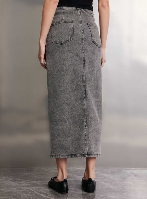 Falda Denim Abotonada con Abertura Diagonal-1