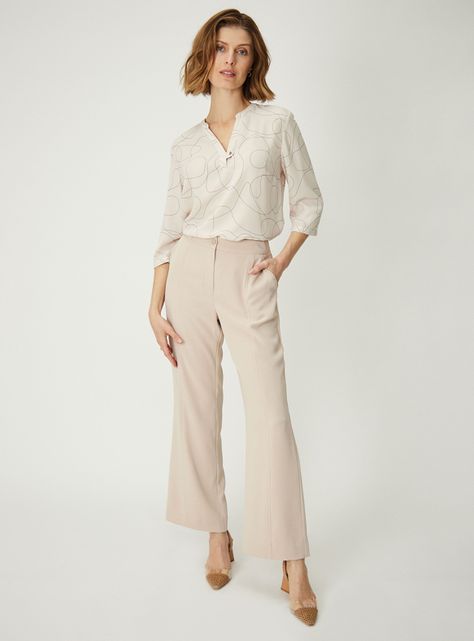 Pantalón con Corte en Piernas-3