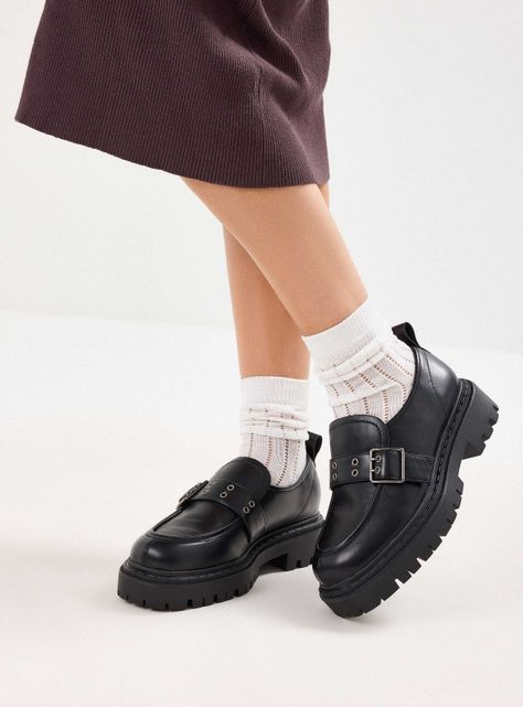 Zapato Casual Ojetillos Metálicos Plataforma y Track Mujer-0