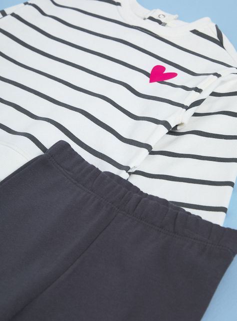 Buzo con Polerón Estampado y Pantalón Liso-2