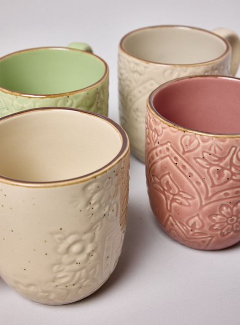 Set 4 Mugs Embossed Pastel 350 ml-1