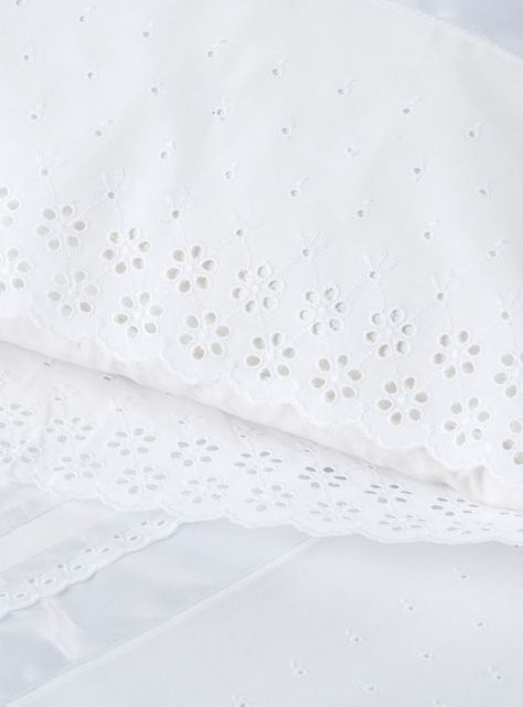 Sábanas 2 Plazas Nina Herrera 220 Hilos Broderie Blanco-1