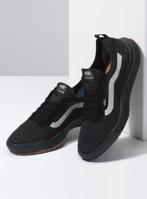 Zapatilla Urbana Pirate Black UltraRange VR3 Unisex-2