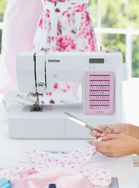 Máquina de Coser Computarizada 70 Puntadas SH7700-3
