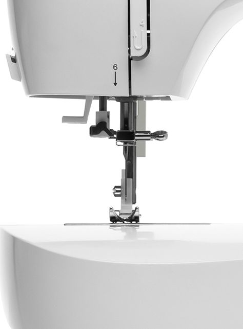 Máquina de Coser Singer M2605-3