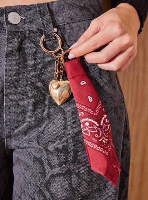 Llavero Charm Pañuelo-2