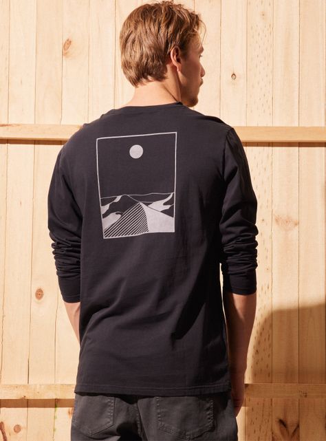 Polera Manga Larga con Estampado en la Espalda-1
